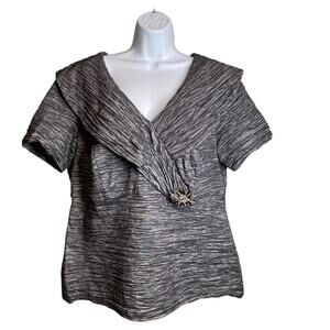 Alex Evenings Women's Gray Metallic Brocade Top Rhinestone Brooch Size 2X Dressy